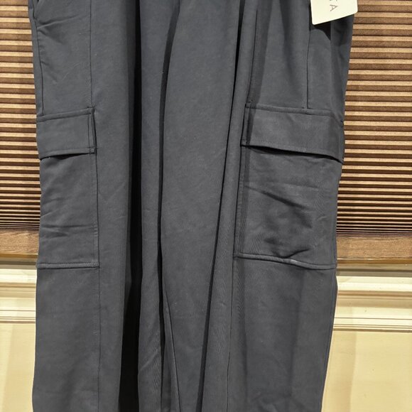 Athleta Women's Retroterry High Rise Wide Leg Cargo Pant Navy SZ: XL - Picture 5 of 12